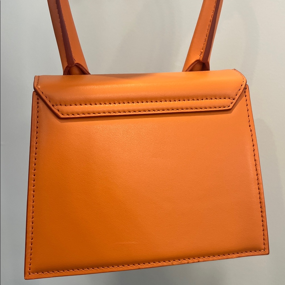 Jacquemus Le Chiquito Moyen Bag - Picture 5 of 9